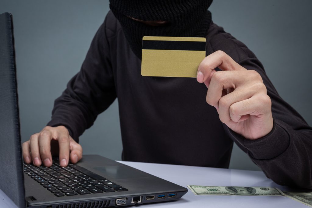 Cobertura legal contra robo de identidad